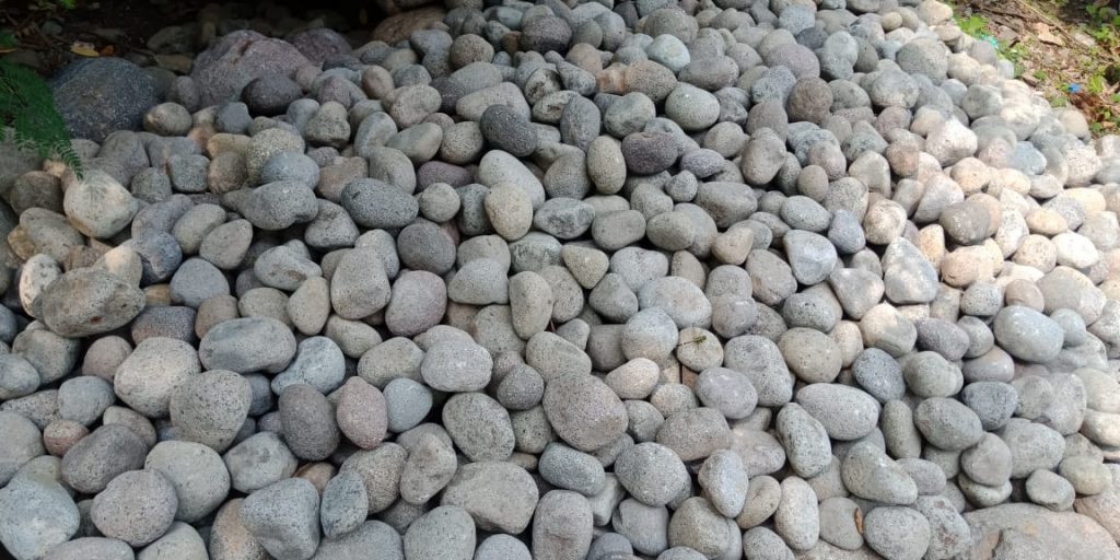 Batu Bronjol Hitam Garut